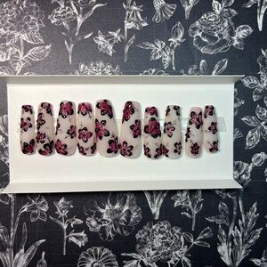 Matte Hibiscus Bloom Press Ons